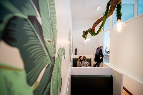 wachtkamer in gebruik            